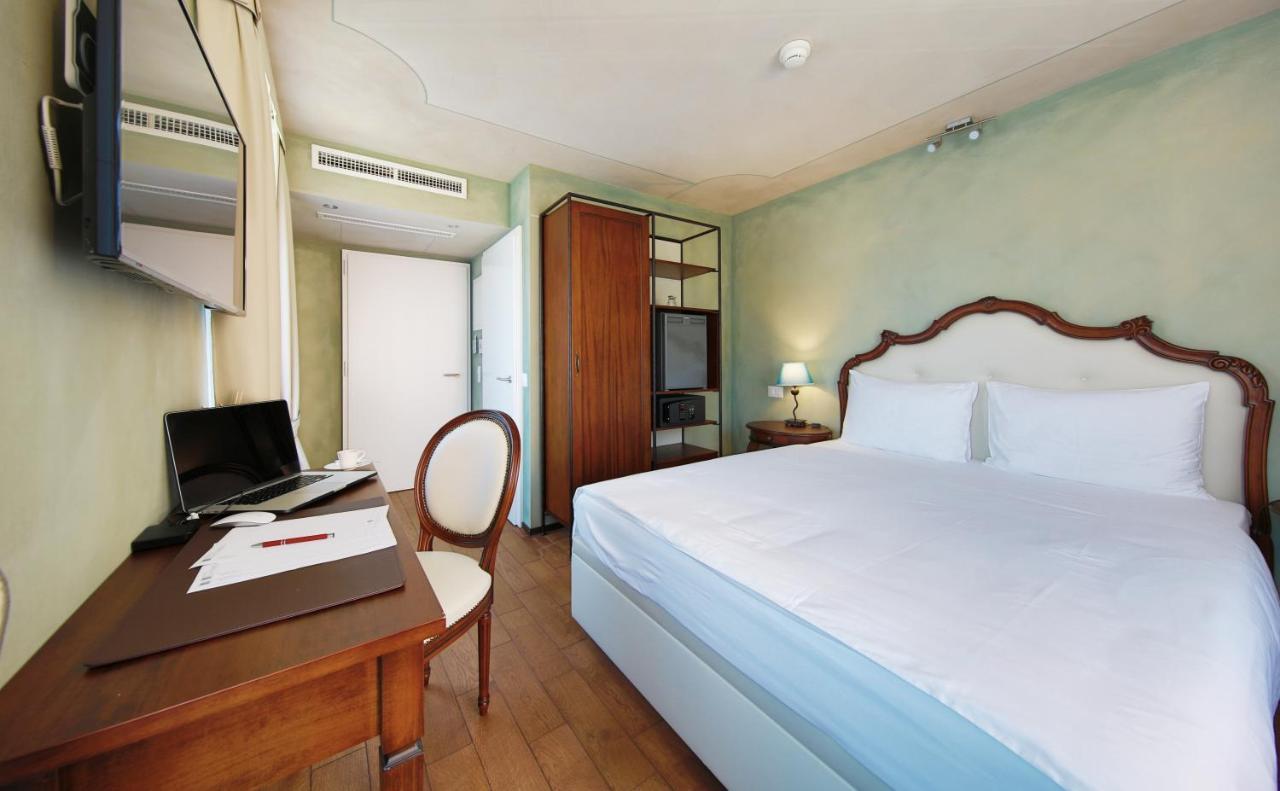 Boutique & Business Hotel La Tureta จูเบียสโก ภายนอก รูปภาพ