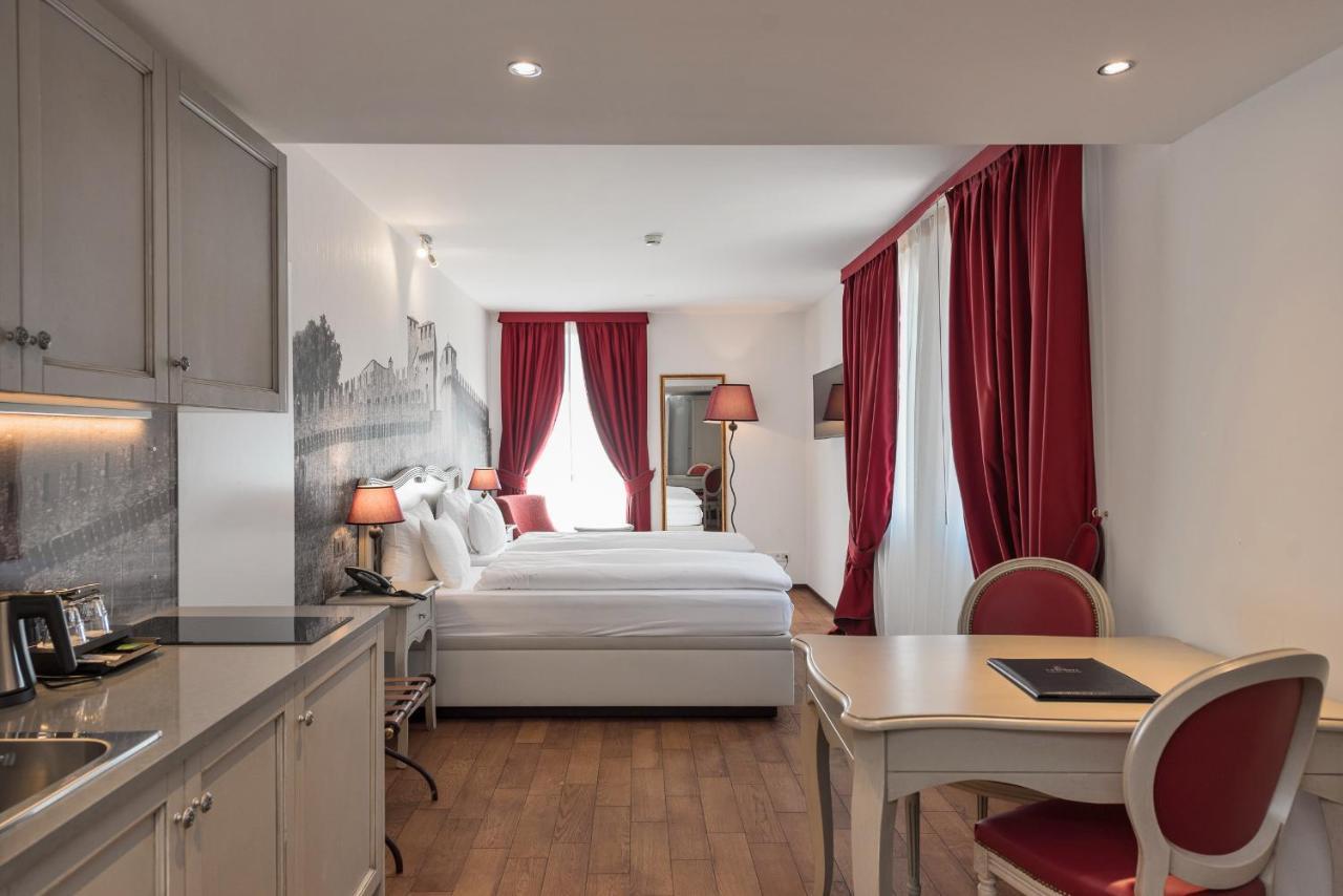 Boutique & Business Hotel La Tureta จูเบียสโก ภายนอก รูปภาพ